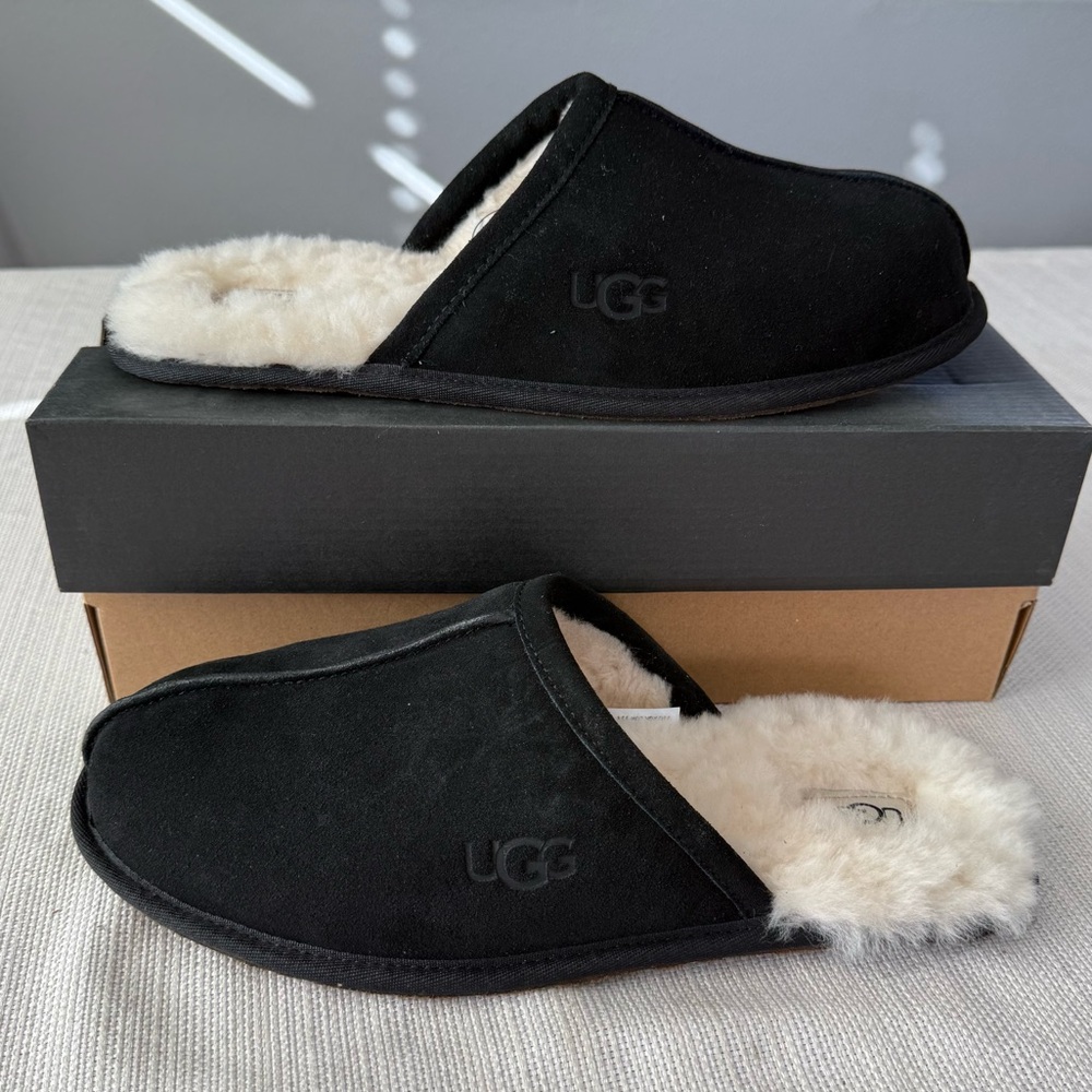 UGG MENS SCUFF SUEDE SLIPPERS